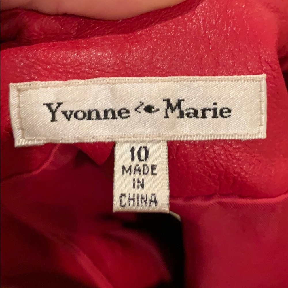 Red leather jacket - Picture 3 of 4